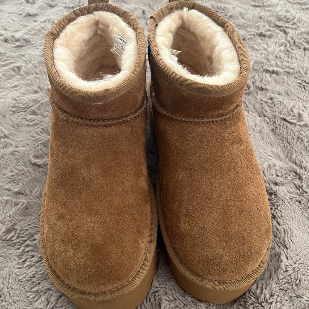 BearPaw Tan Boots with Plush Lining